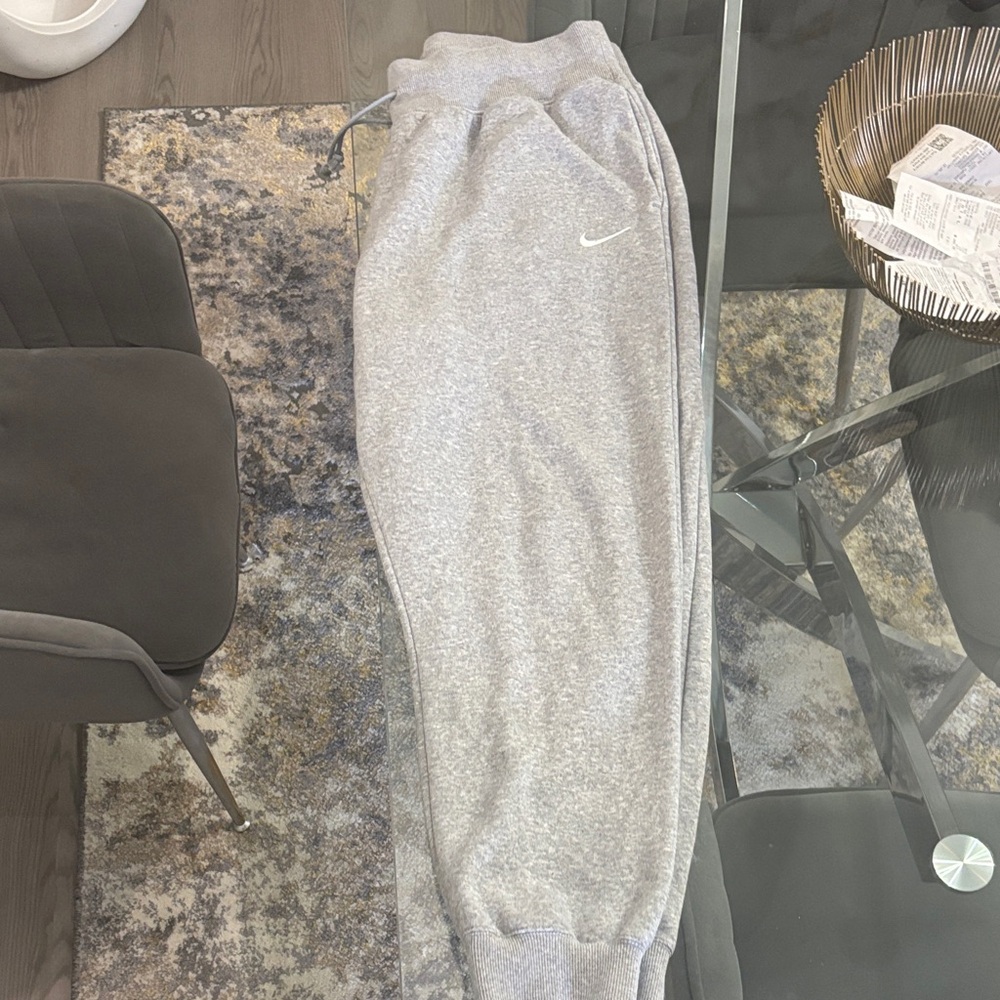 Nike Women’s Light Gray Joggers